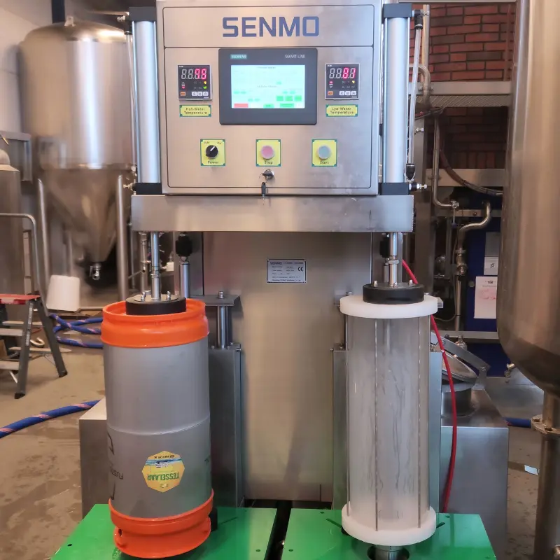 Double-head beer keg washer for microbrewery in the Netherlands